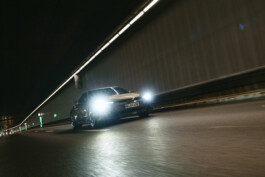 audi-rs-etron-gt_at-night-city-urban-tunnel-motion-blur 